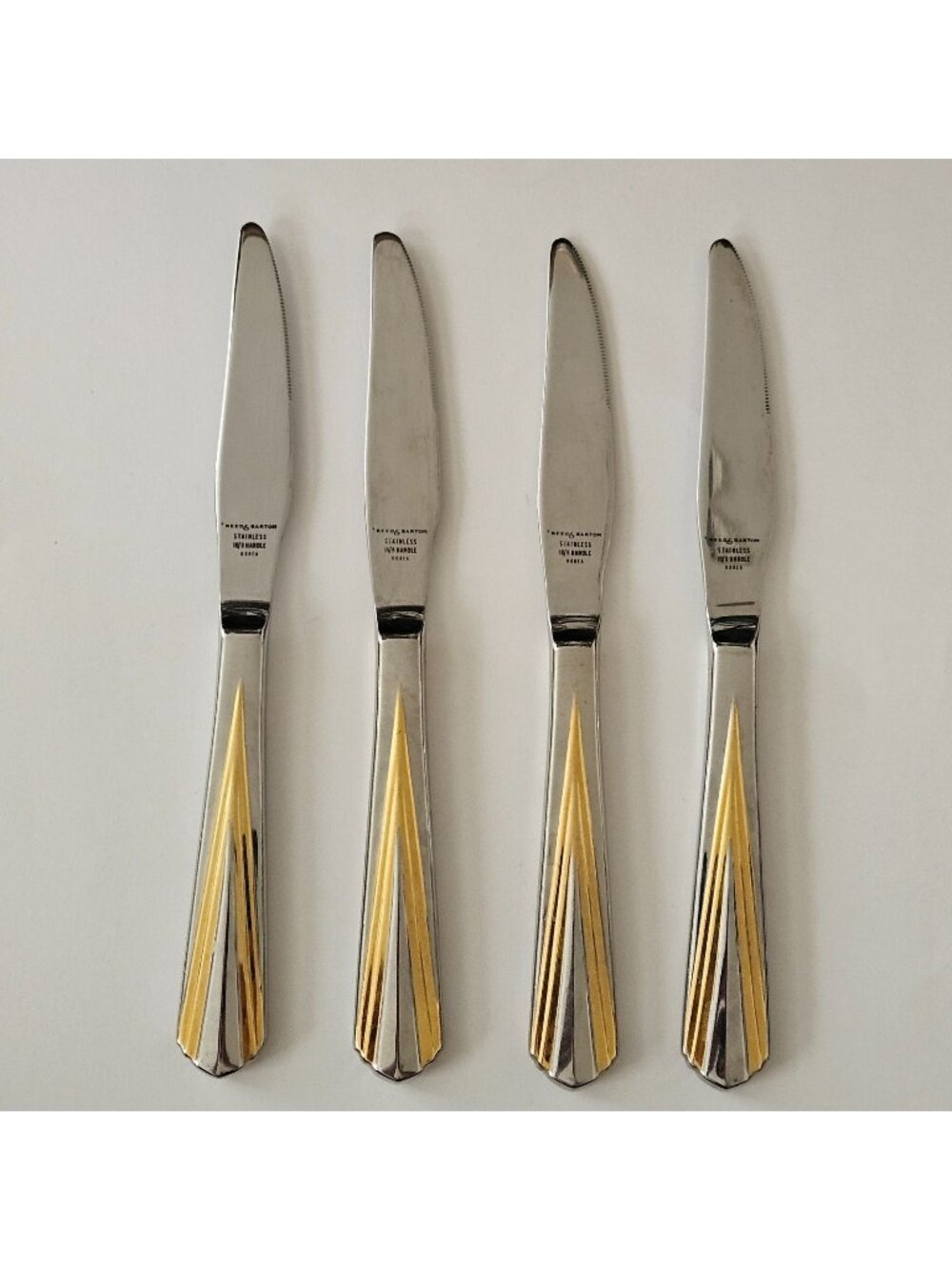 4 Knife Lot Reed & Barton Stainless 18/8 Handle Silver/Gold Tone Golden Spire